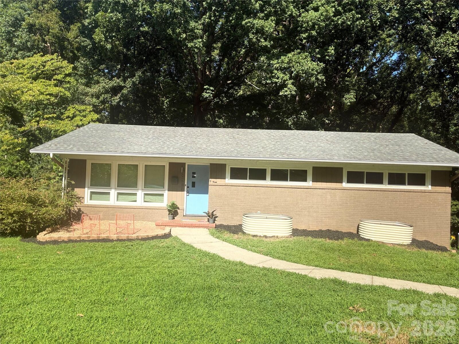 Property Photo:  6240 Candlewood Drive  NC 28210 