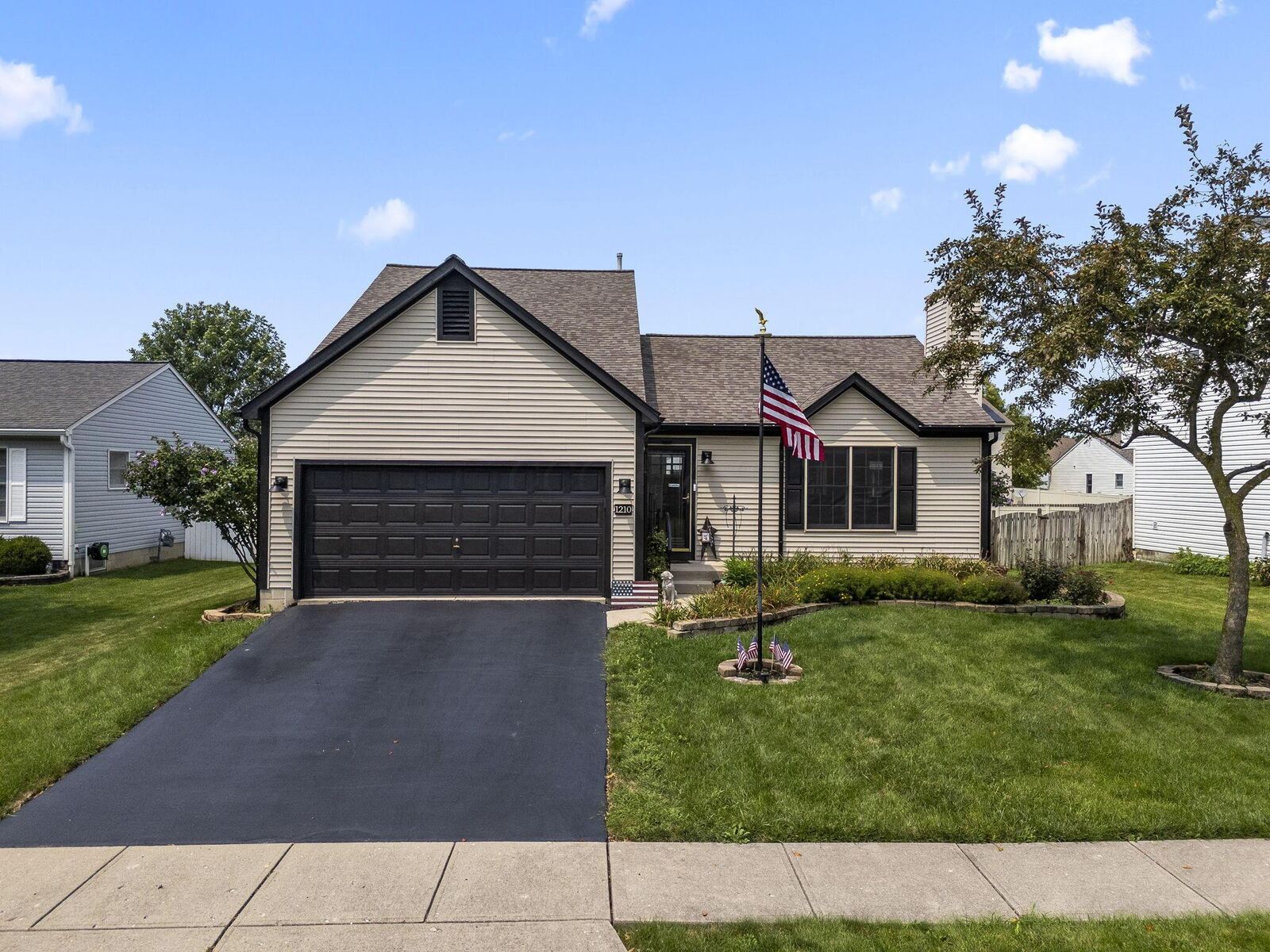 Property Photo:  1210 Mill Park Drive  OH 43040 