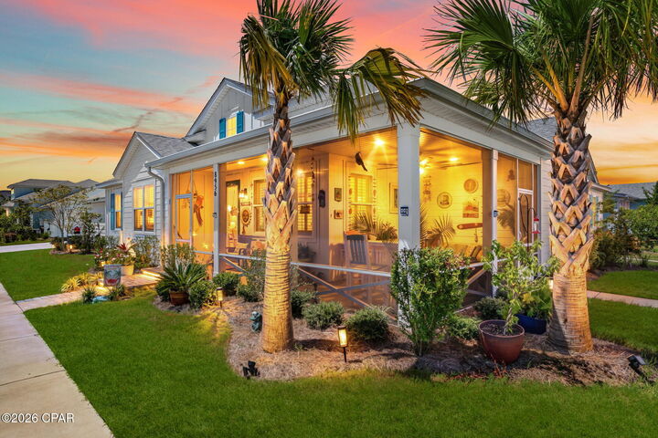 Property Photo:  8956 Parrot Place  FL 32413 