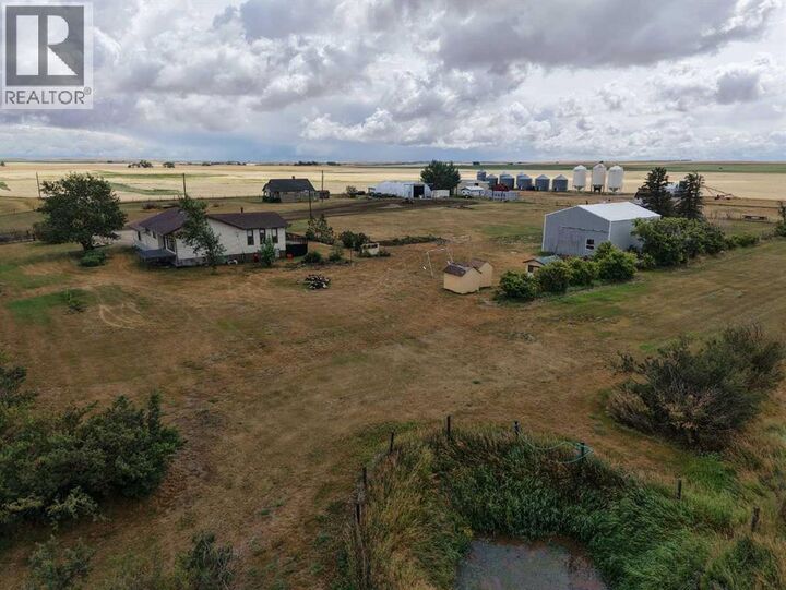 Property Photo:  1229 Twp Rd 174  AB T0J 1R0 