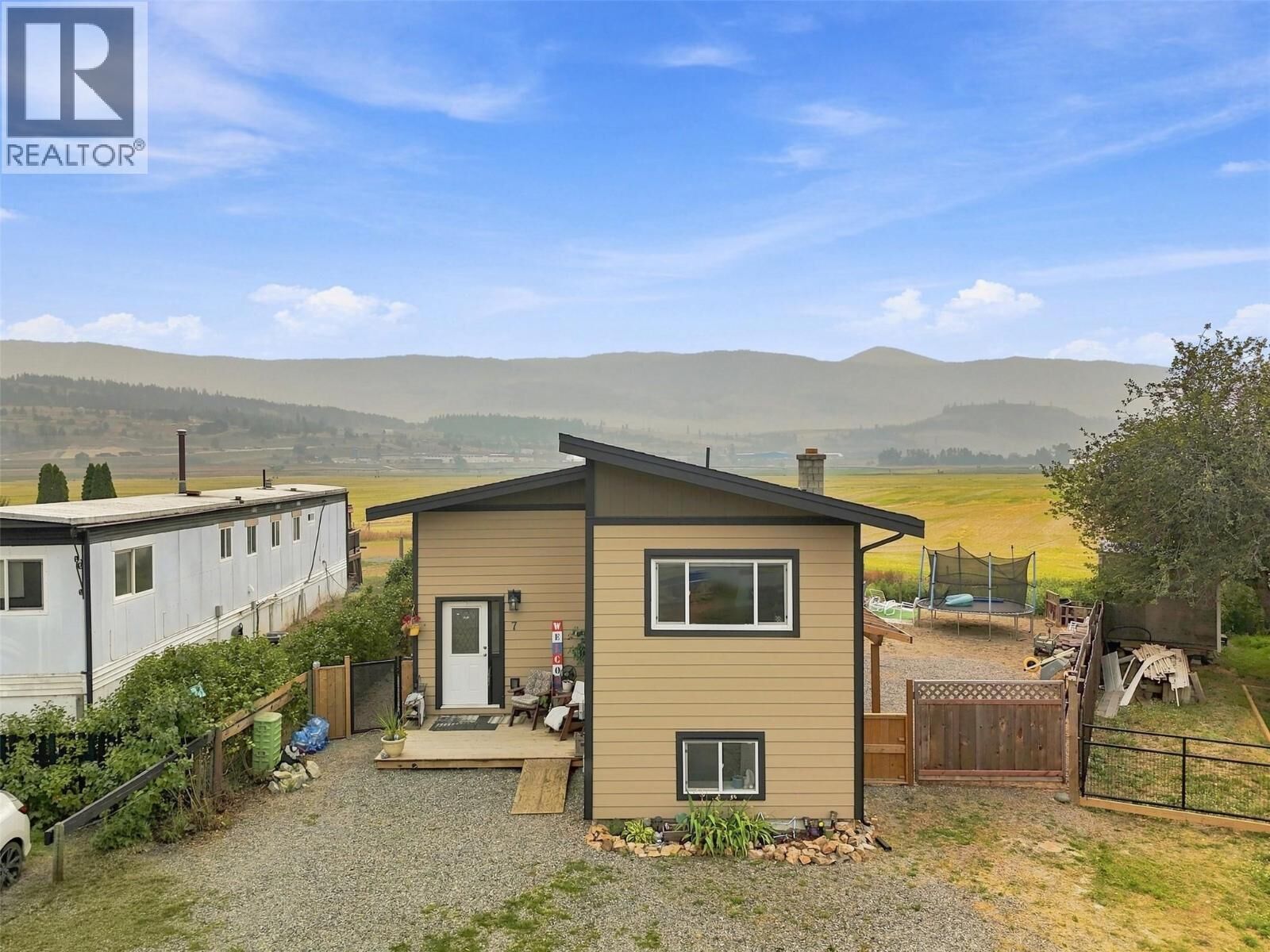 Property Photo:  159 Zirnhelt Road 7  BC V2H 3B0 