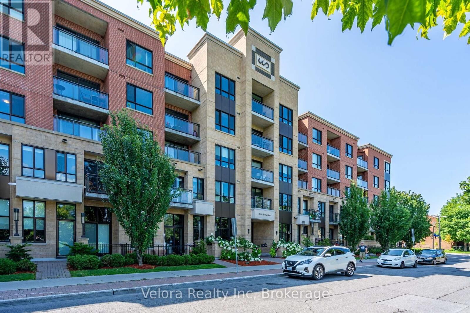 Property Photo:  316 Bruyere Street 220  ON K1N 0C3 