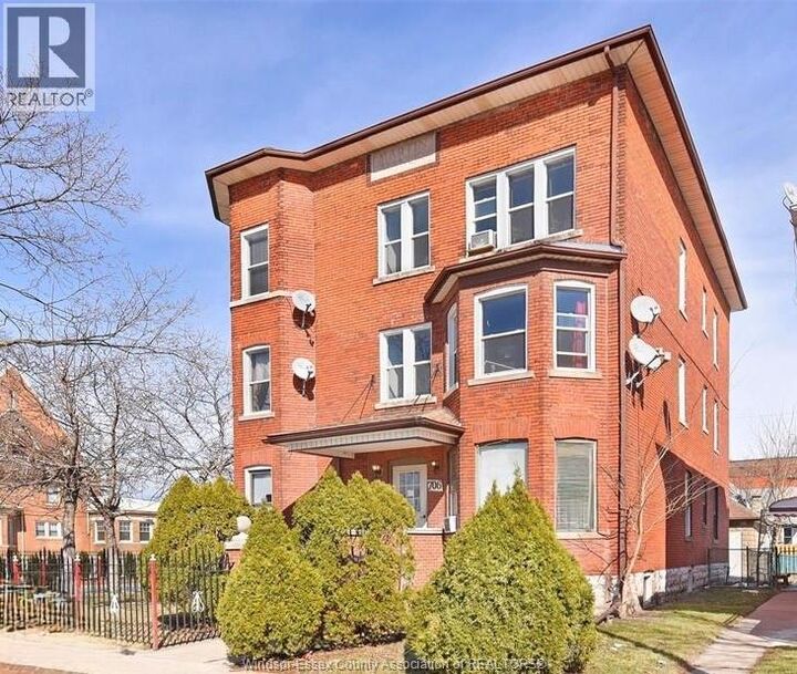 Property Photo: 706 Marentette Avenue 6 ON N9A 1Z6