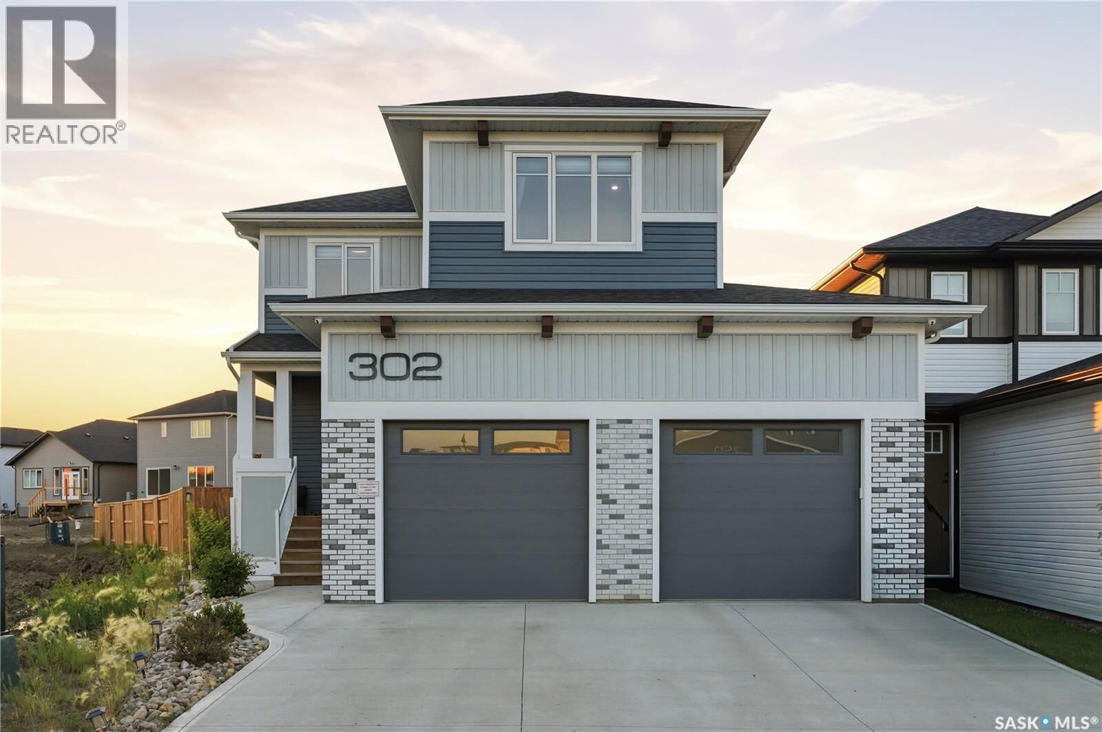 Property Photo: 302 Chelsom Manor SK S7V 1R3