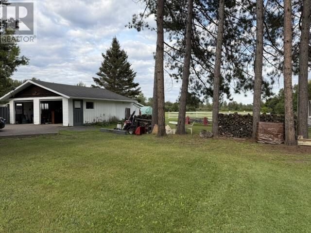 Property Photo:  4130 Vanguard Ave  ON P7K 1C9 