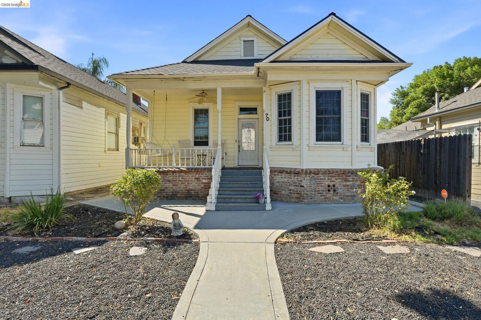 Property Photo:  70 E 7th St  CA 95376 