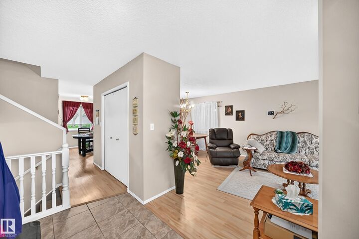 Property Photo:  4319 27 Street NW  AB T6T 1G7 
