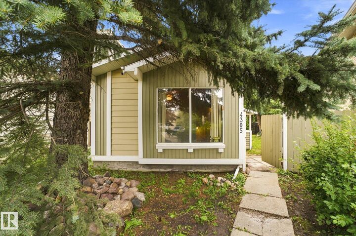 Property Photo: 4305 35 Street NW AB T6L 5J6