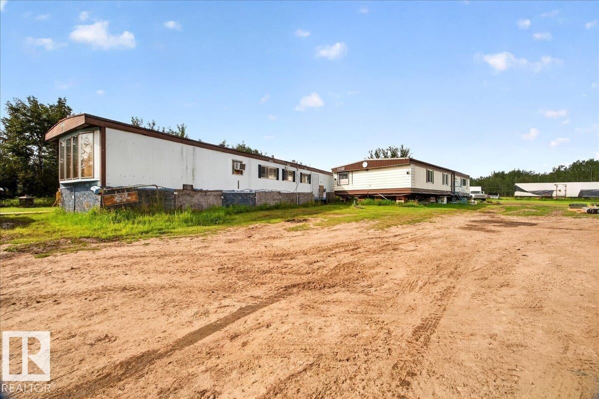 Property Photo: 57008 Rge Road 10 AB T8R 0K5