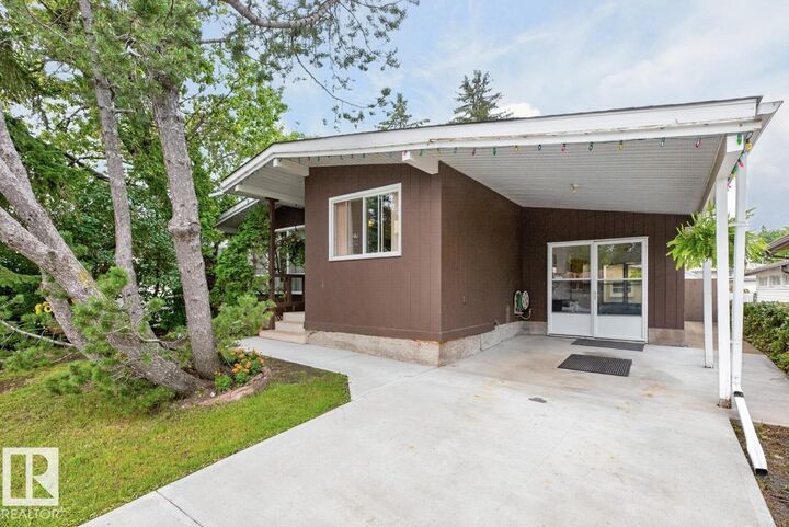 Property Photo:  13336 106 Street NW  AB T5E 4T6 