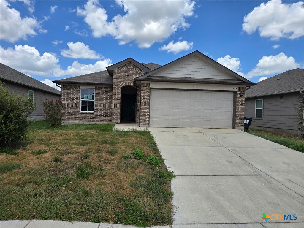 Property Photo: 759 Monarch Drive TX 78155