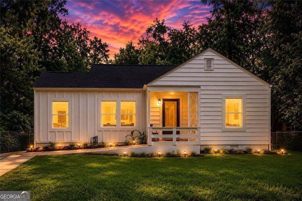 Property Photo:  2130 Donald Lee Hollowell Parkway NW  GA 30318 