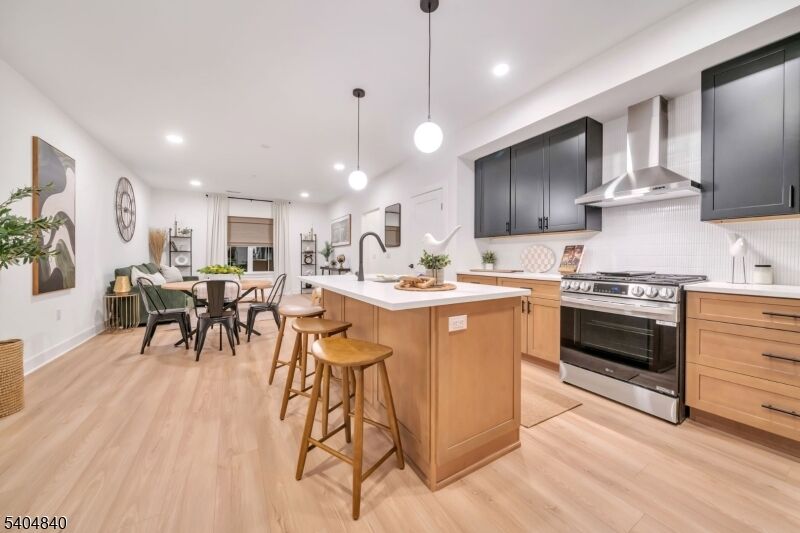 Property Photo:  20 Encampment Ct207  NJ 07045 