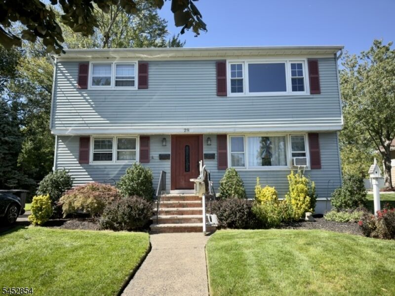 Property Photo:  28 Chambers Ct  NJ 07013 