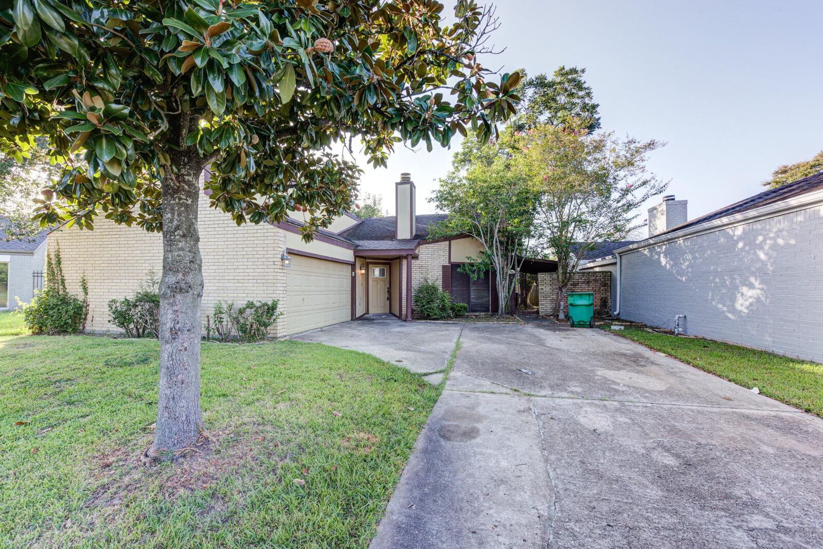 Property Photo:  10822 Kirktown Drive  TX 77089 