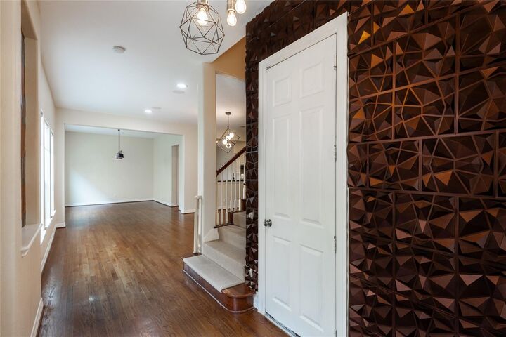 Property Photo:  2923 Royal Oaks Crest  TX 77082 