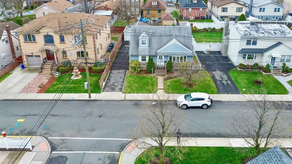 Property Photo:  133 Franklin St  NJ 07094 