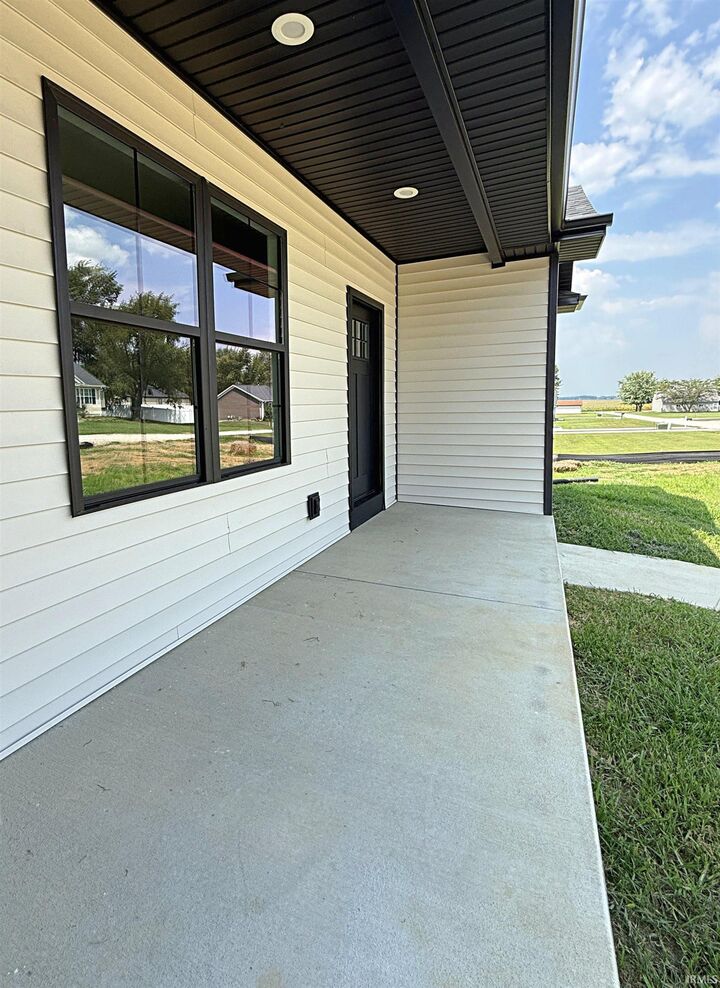 Property Photo: 1309 Rosewood Drive IN 47501