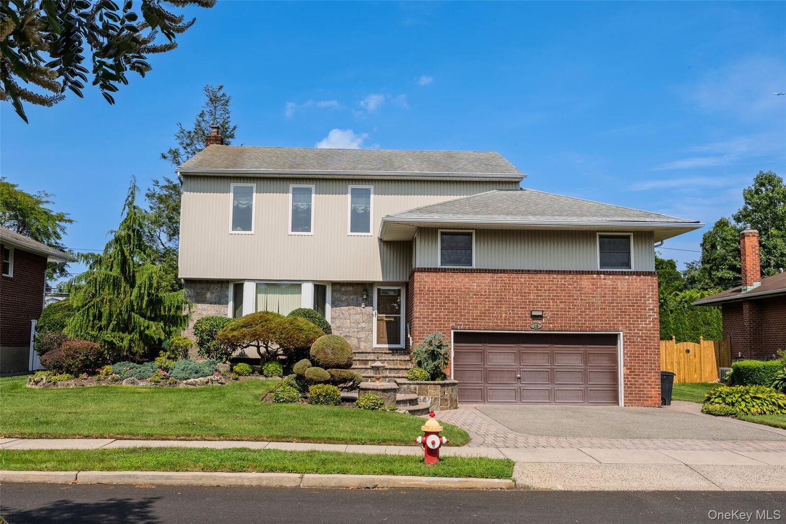 Property Photo:  16 Winthrop Road  NY 11803 