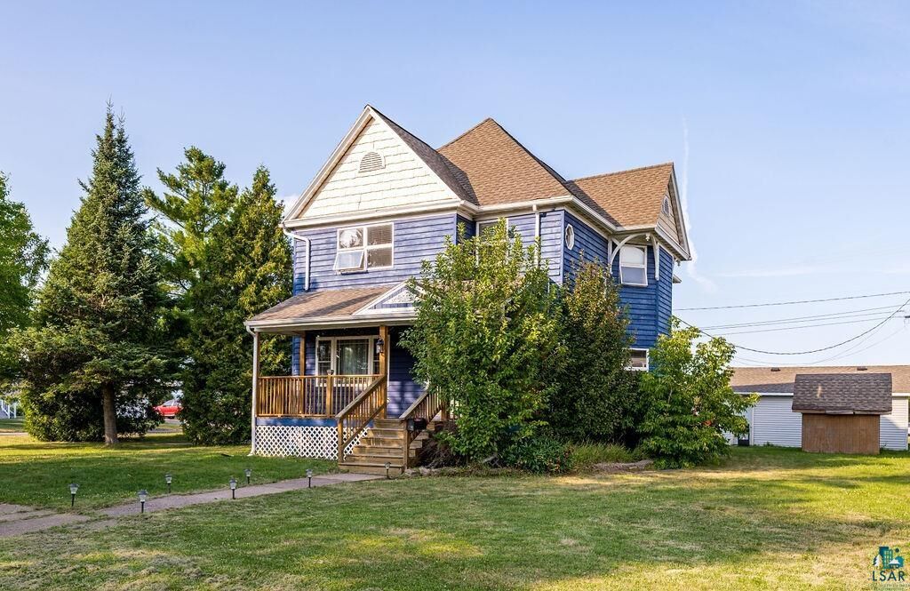 Property Photo: 1701 E 3rd St WI 54880