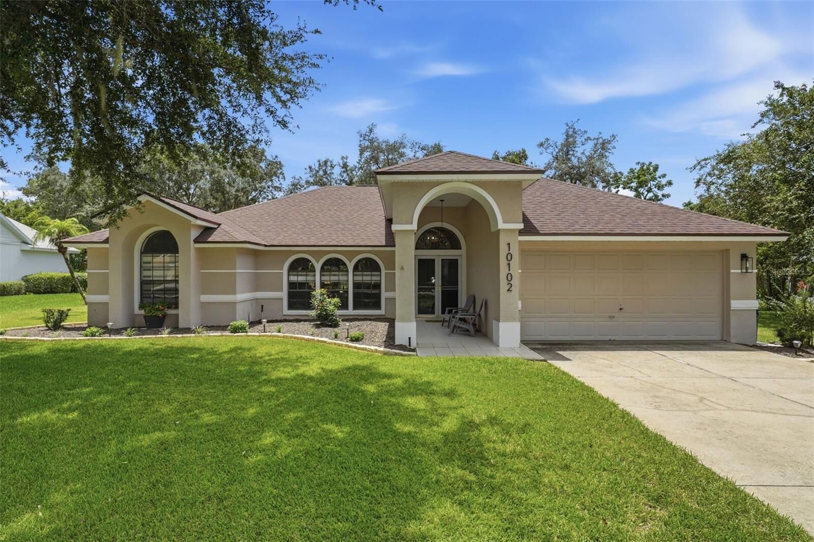 Property Photo: 10102 Silver Bluff Drive FL 34788