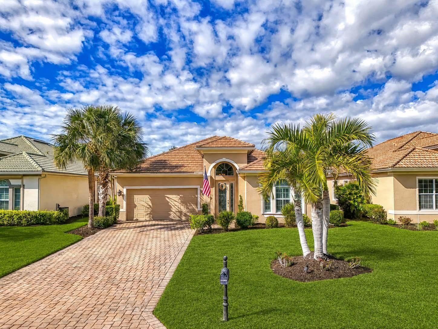 Property Photo: 13344 Creekside Lane FL 33953