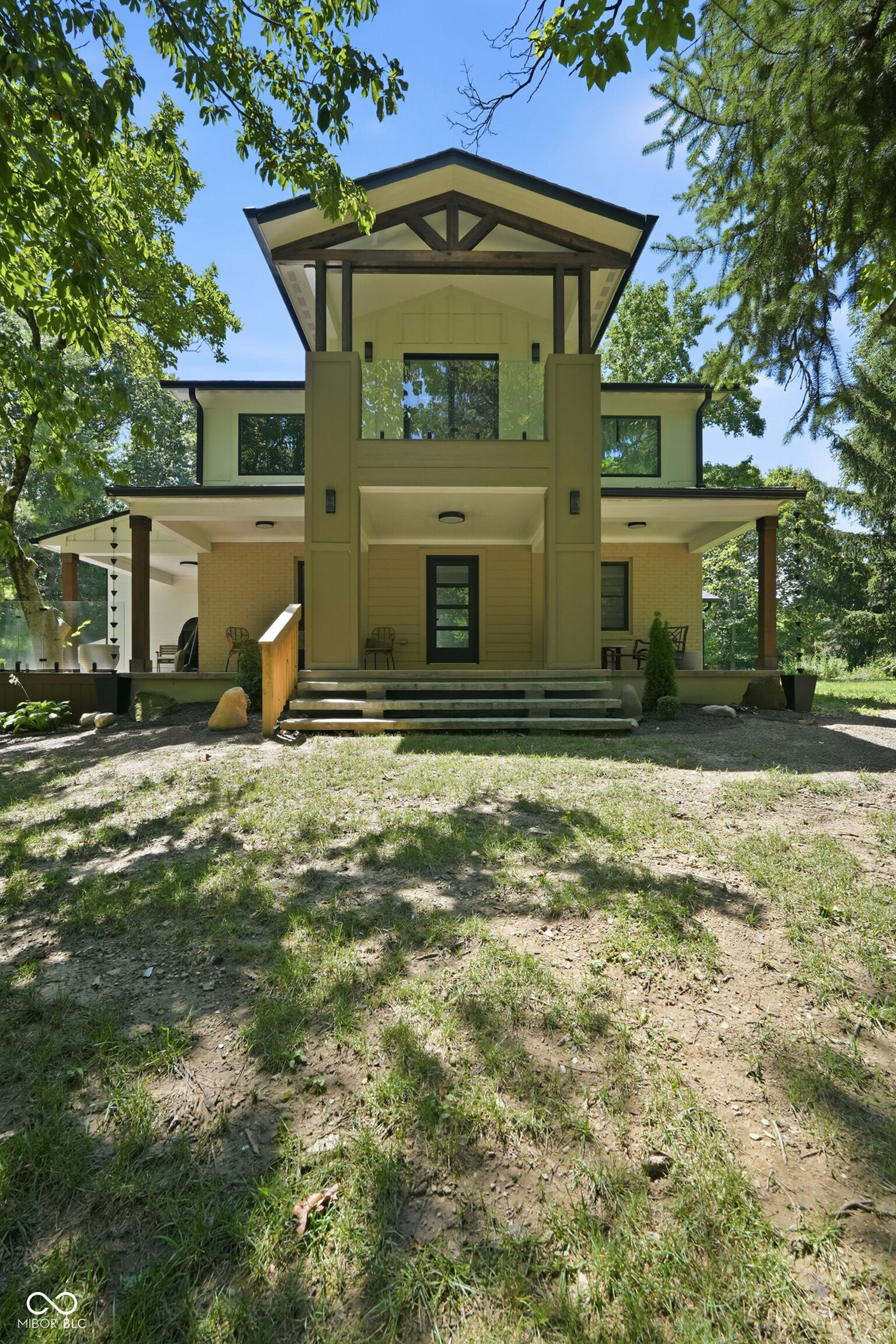 Property Photo: 7980 Royal Avenue IN 46077