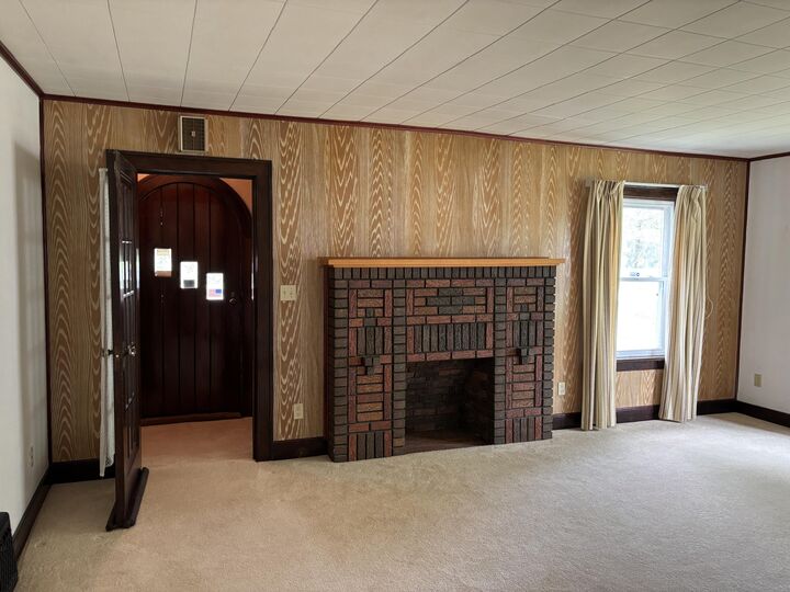 Property Photo: 328 Miller Avenue MI 49037