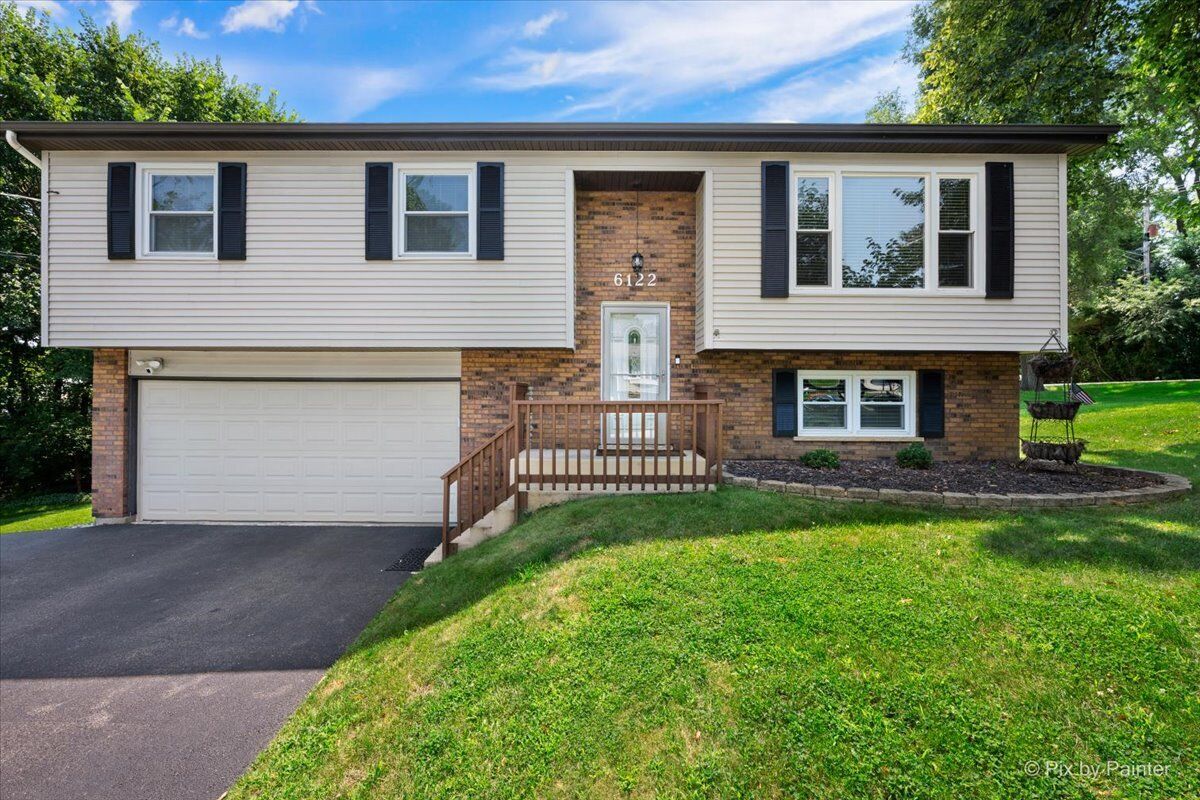 Property Photo:  6122 Pleasant View Road  IL 60013 