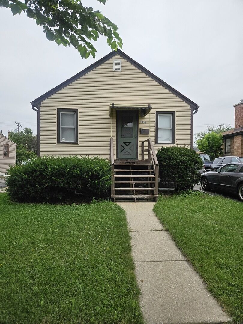 Property Photo: 1543 N 32nd Avenue IL 60160