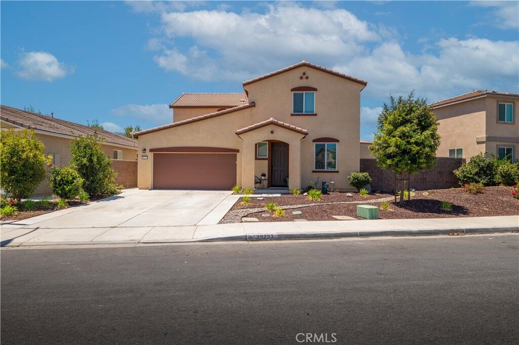 Property Photo:  29233 Windflower  CA 92530 