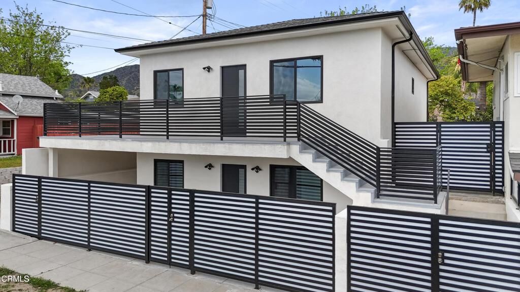 Property Photo:  112 N Kenneth Road 201  CA 91501 
