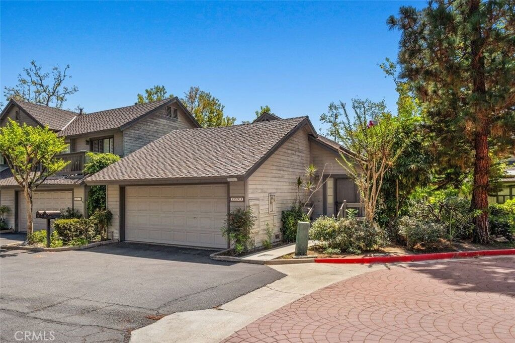 Property Photo:  1091 Stone Brook Lane  CA 92627 