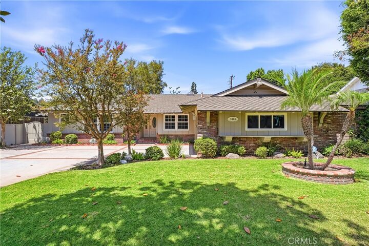 Property Photo:  1613 Dorothy Lane  CA 92831 
