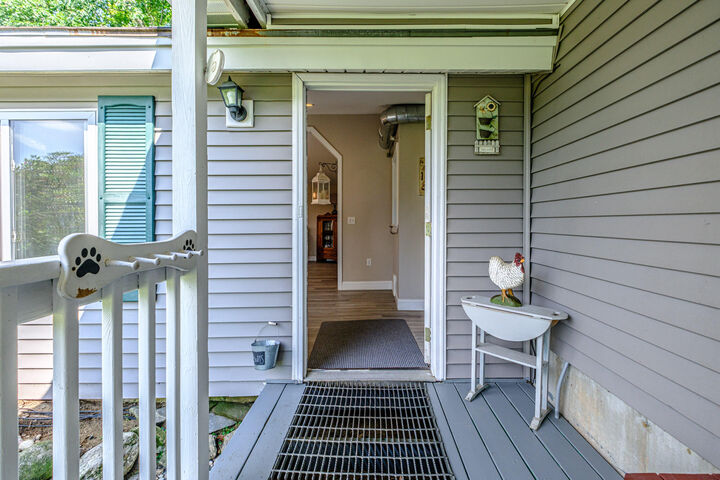 Property Photo: 537 Oxford Street ME 04281
