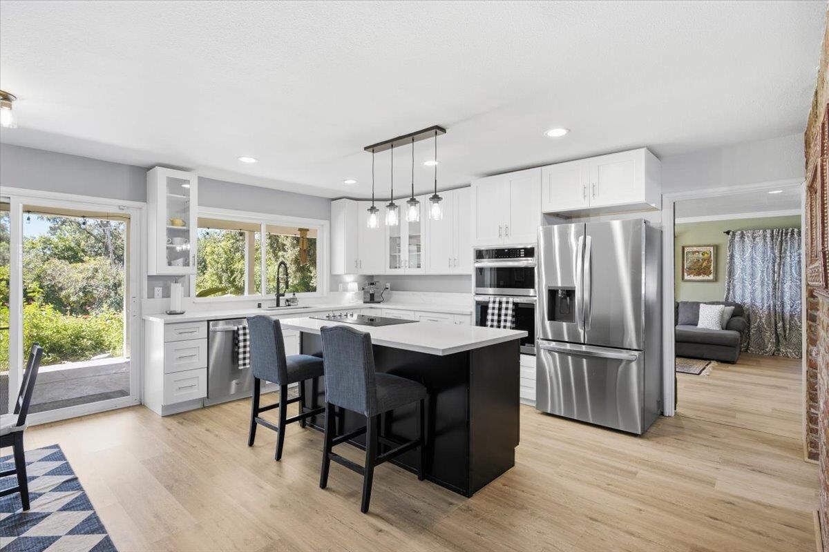 Property Photo: 4637 Hixon Circle CA 95608