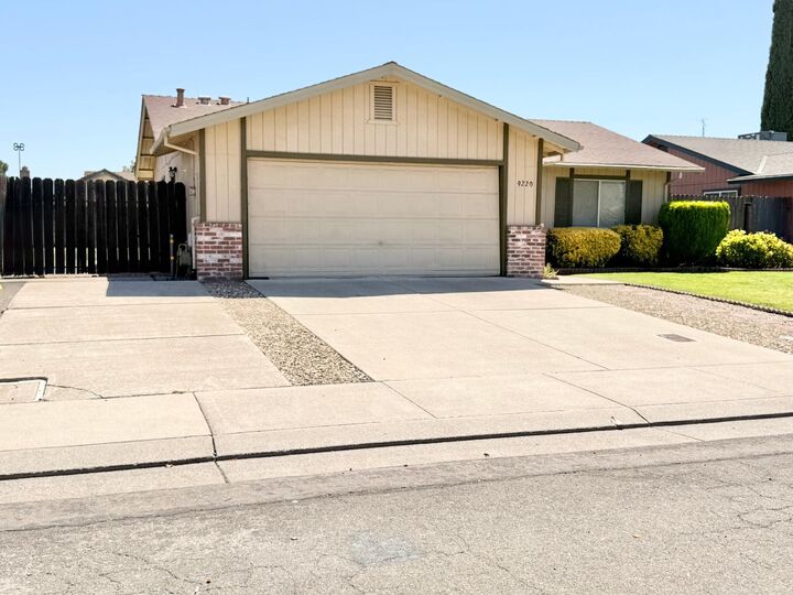 Property Photo:  9220 Sundance Lane  CA 95210 