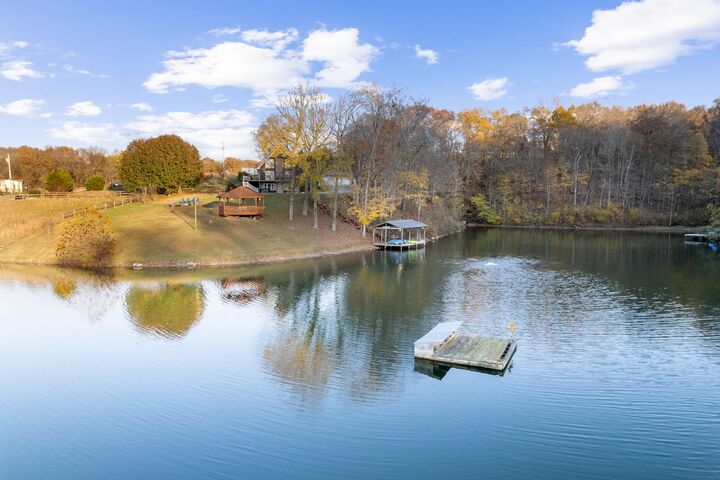 Property Photo:  3721 S Hyde Rd  TN 37172 