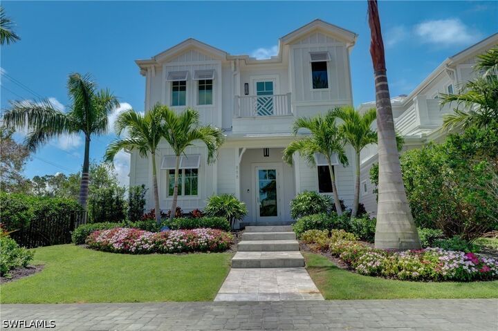 Property Photo:  888 10th Avenue S  FL 34102 