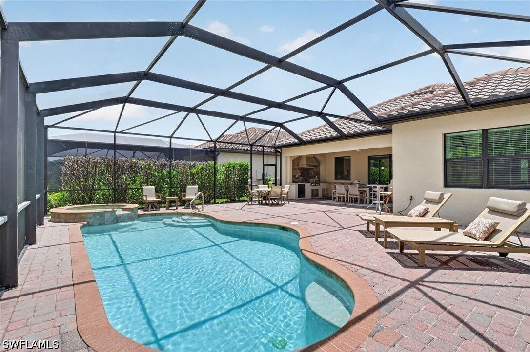 Property Photo: 12695 Kinross Lane FL 34120