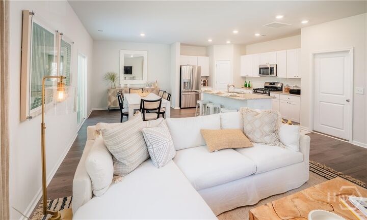 Property Photo:  100 Willowbranch Lane  GA 31302 