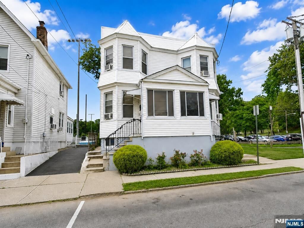 Property Photo:  126 Dukes Street  NJ 07032 