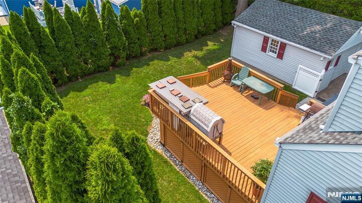 Property Photo:  9 Clairmont Road  NJ 07012 
