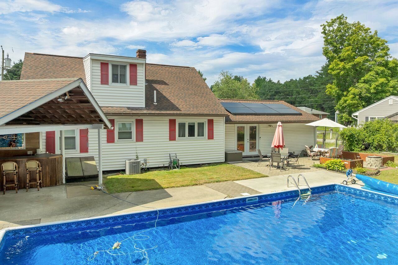 Property Photo: 7 Donna Street NH 03060