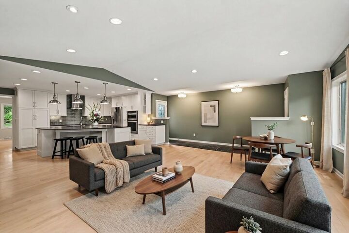 Property Photo:  12810 Lone Oak Drive  MN 55305 