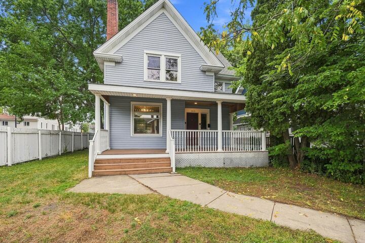 Property Photo: 1822 Iglehart Avenue MN 55104
