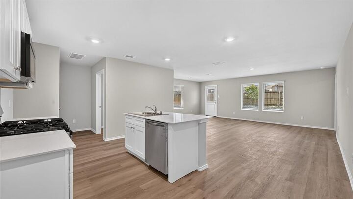 Property Photo:  349 Wayland Street  TX 76059 