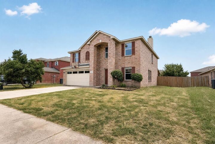 Property Photo: 2427 Arroyo Springs Drive TX 75052