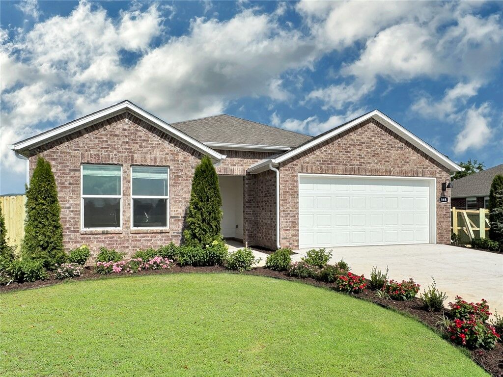 Property Photo:  549 Oklahoma Street  AR 72730 