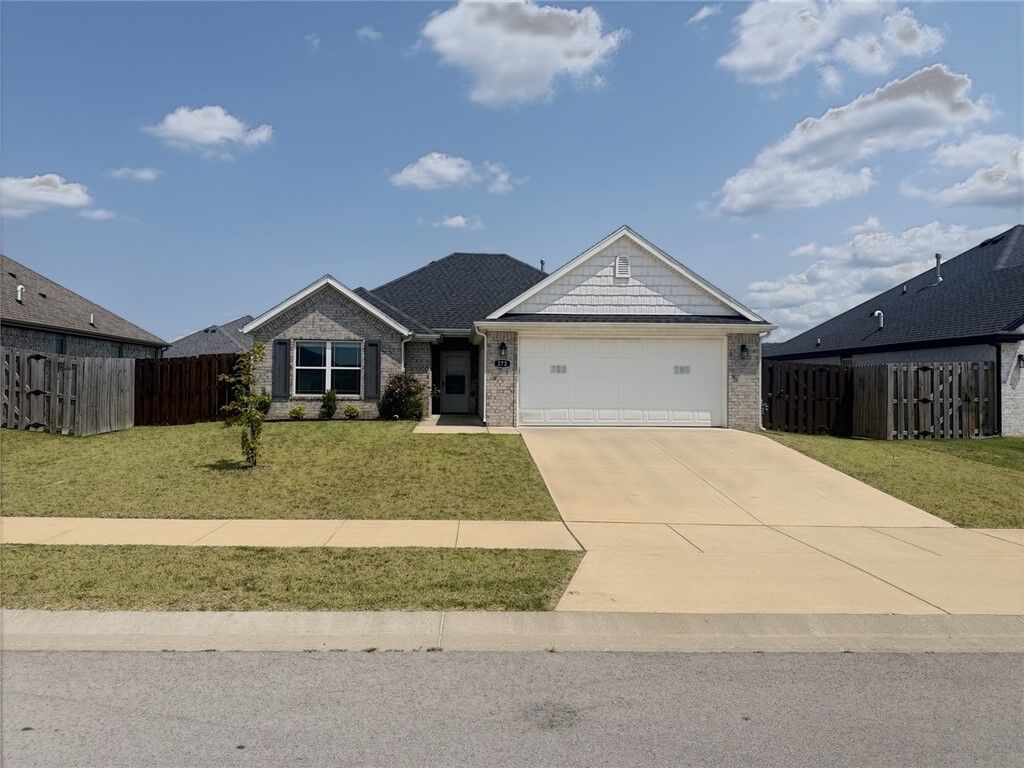 Property Photo: 272 Coventry Avenue AR 72730